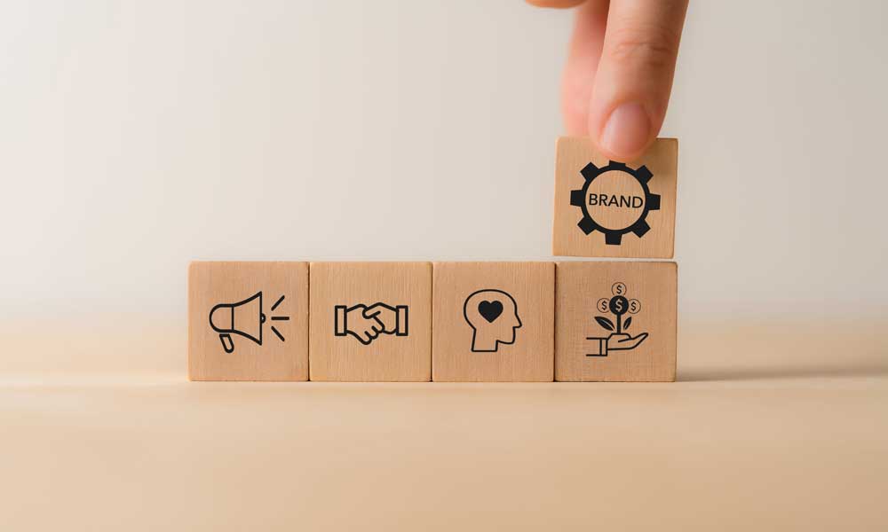 Brand-Advertising-in-2025-What’s-Changed-and-What-Still-Works-1000×600
