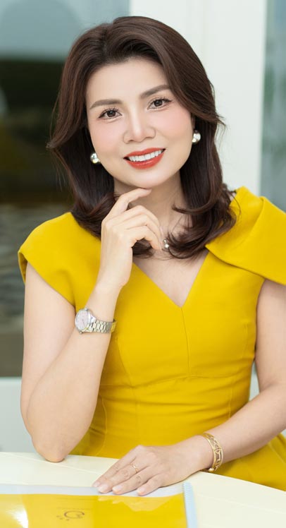 Topaz Hoang - Director of Marketing - Graphicwise Inc